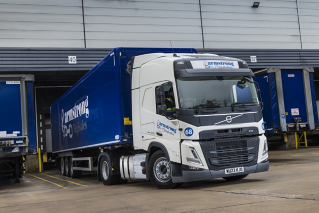 Volvo FM - Armstrong Logistics