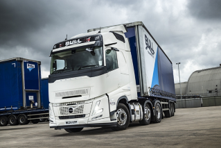 Volvo FH Aero - J P Bull Transport
