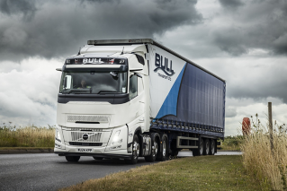 Volvo FH Aero - J P Bull Transport