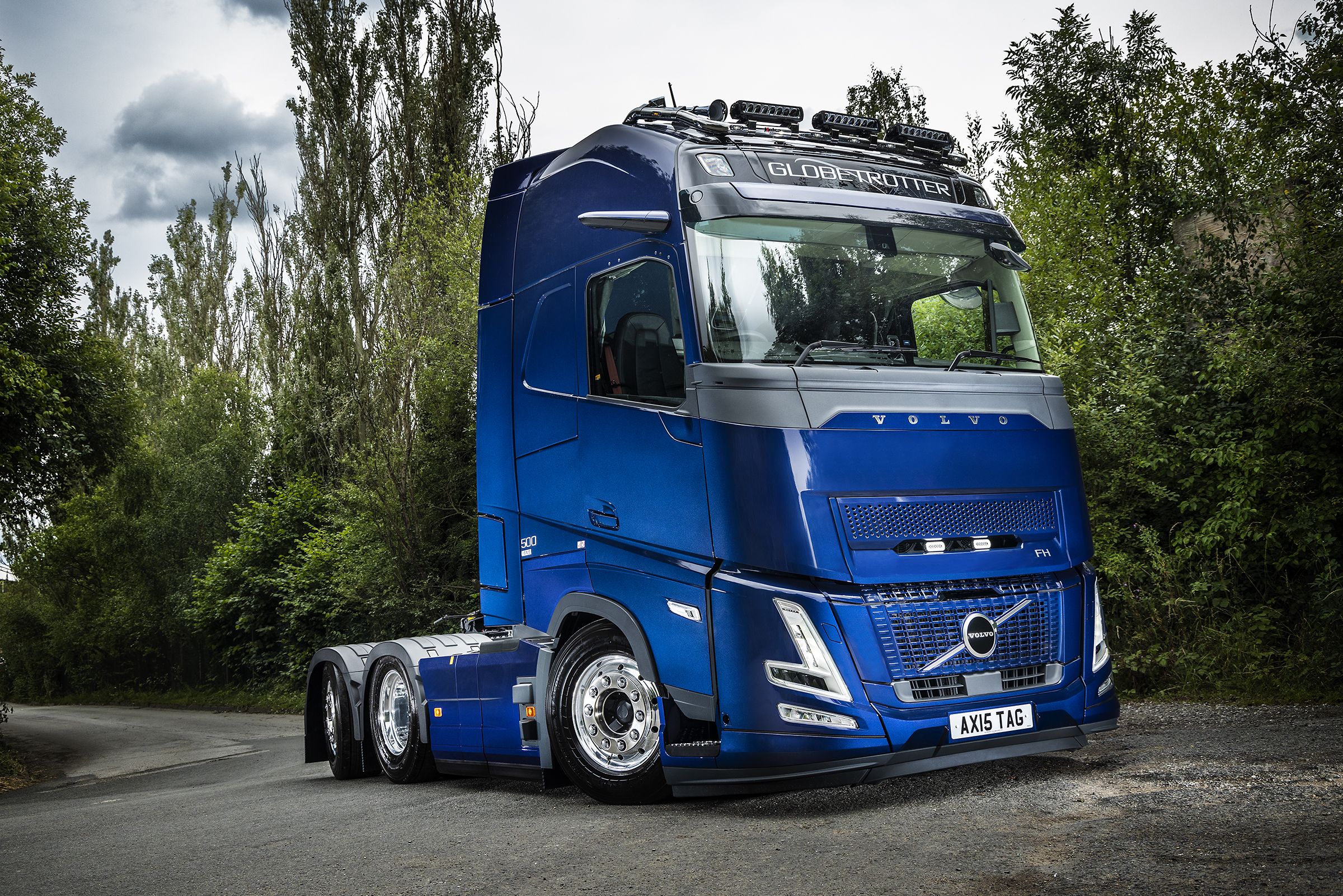 Unmatched fuel figures see Axis Logistics return to Volvo for new FH Aero