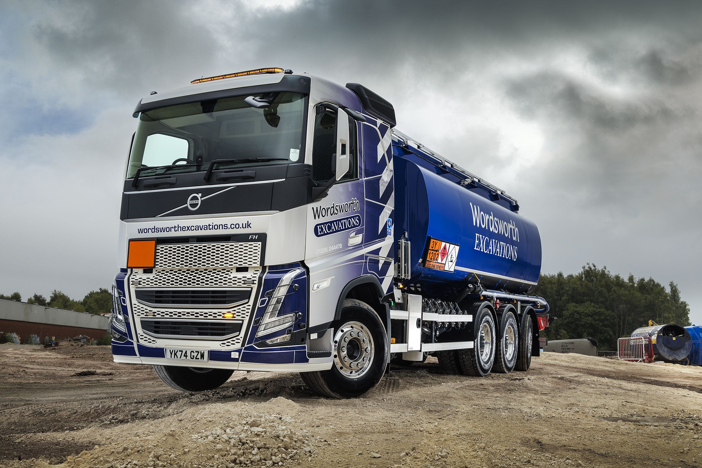 Volvo Trucks fuels success at Wordsworth Excavations with new FH rear-steer tanker