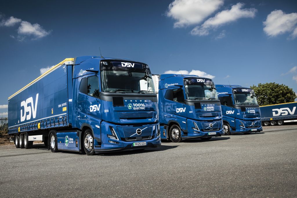 DSV welcomes four Volvo FH Aero Electric trucks as part of landmark order