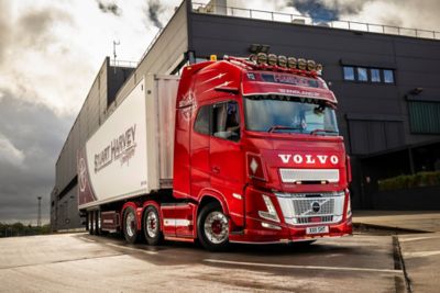 Stuart Harvey Transport has acquired a Volvo FH Aero 500 6x2 tractor  unit, specified with a Globetrotter XXL cab 