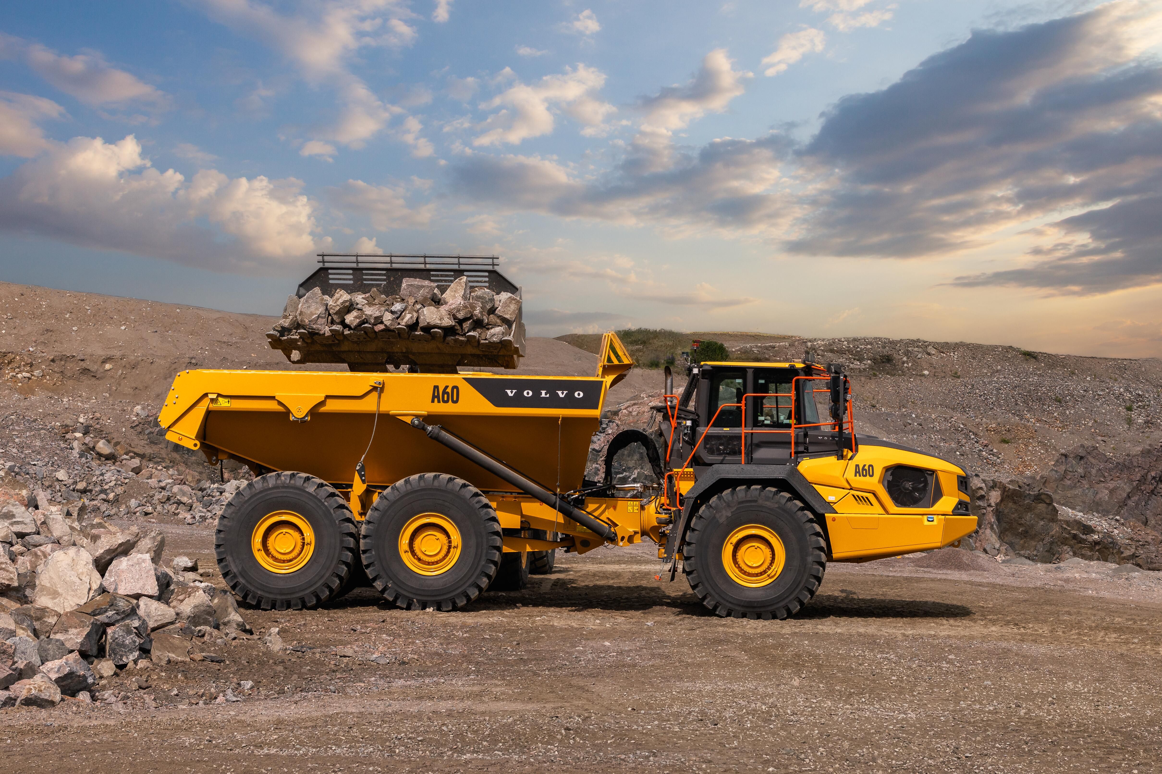 Volvo CE lança nova geração do A60, o maior caminhão articulado do Brasil