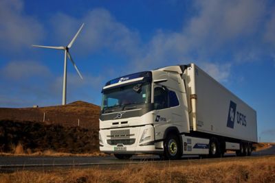 DFDS has introduced a Volvo FM Electric 4x2 tractor unit to its operations in Shetland.  