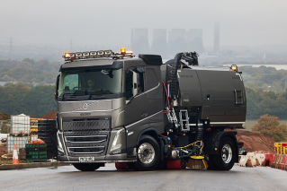 Volvo FH - DG Sweepers