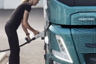 DHL and Volvo Trucks kick-off new zero emission cooperation with order for up to 44 electric trucks