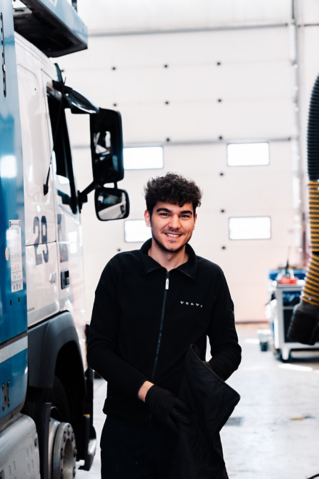 Tecnico Volvo Truck Center Verona