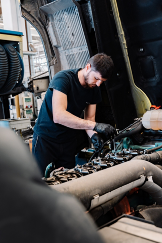 Tecnico al lavoro 