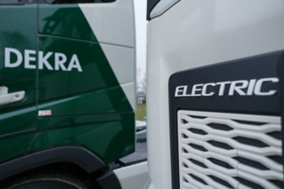 DEKRA A/S har fået leveret 8 elektriske Volvo lastbiler