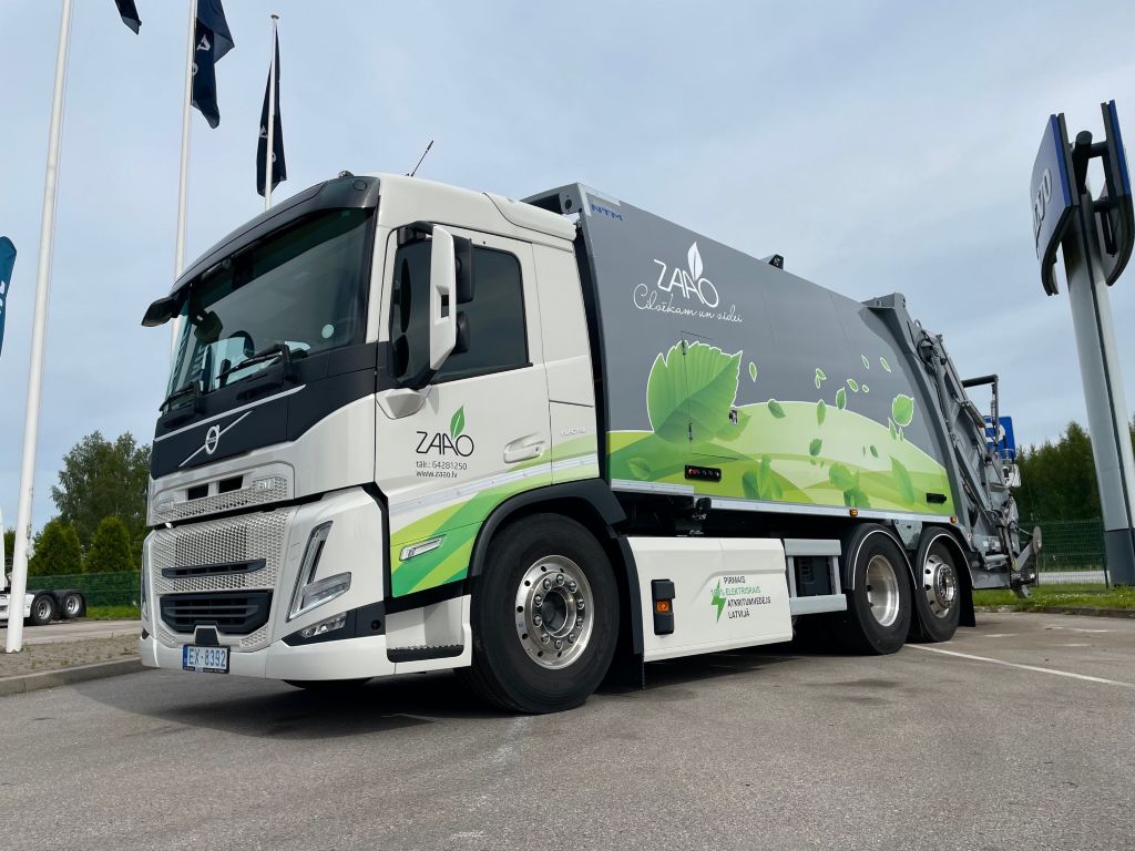 Volvo FM elektriskais atkritumu vedējs