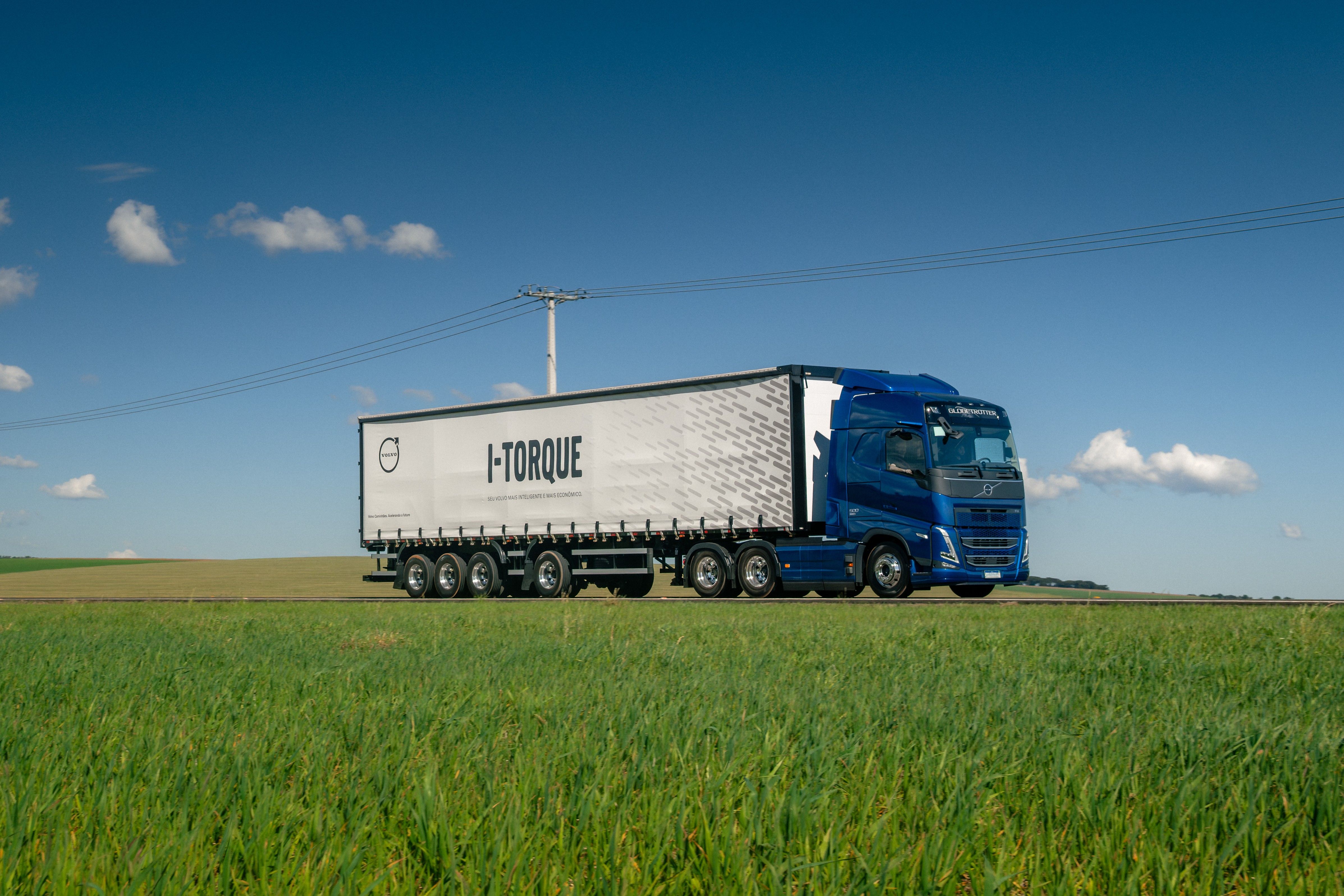 Com I-Torque, Volvo FH 500 6x2 vira nova referência para carretas com 4º eixo