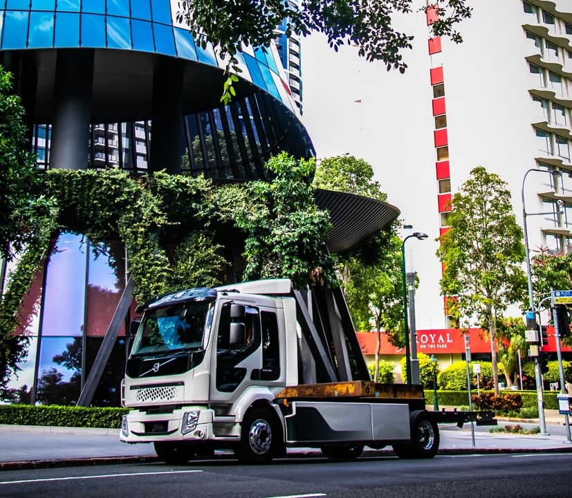 Volvo Electric FL truck in heat test in Australia