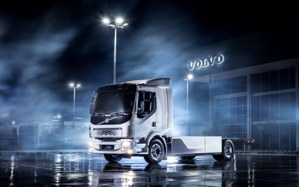 First Volvo FL Electric arrives in Australia.