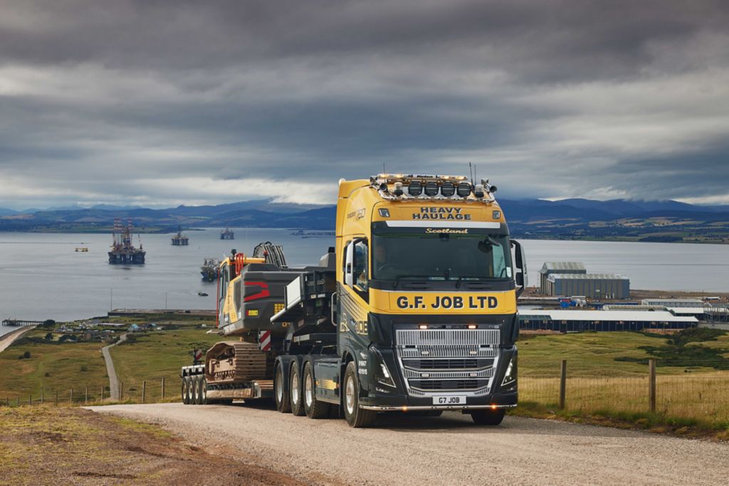 New Volvo FH16 780 flagship is just the job for scottish heavy haulage business