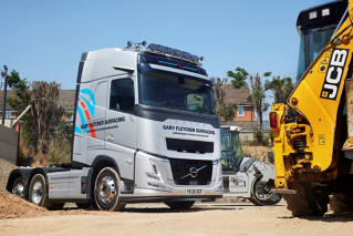 Volvo FH Aero - Gary Fletcher Surfacing