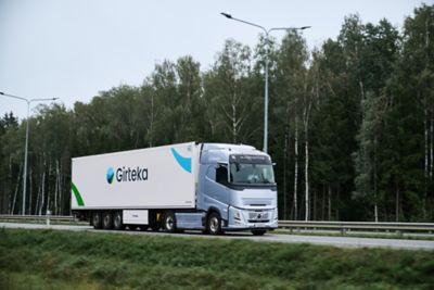 „Girteka Group“  parką papildys 2 000 naujų „Volvo FH“ ir „Volvo FH Aero“