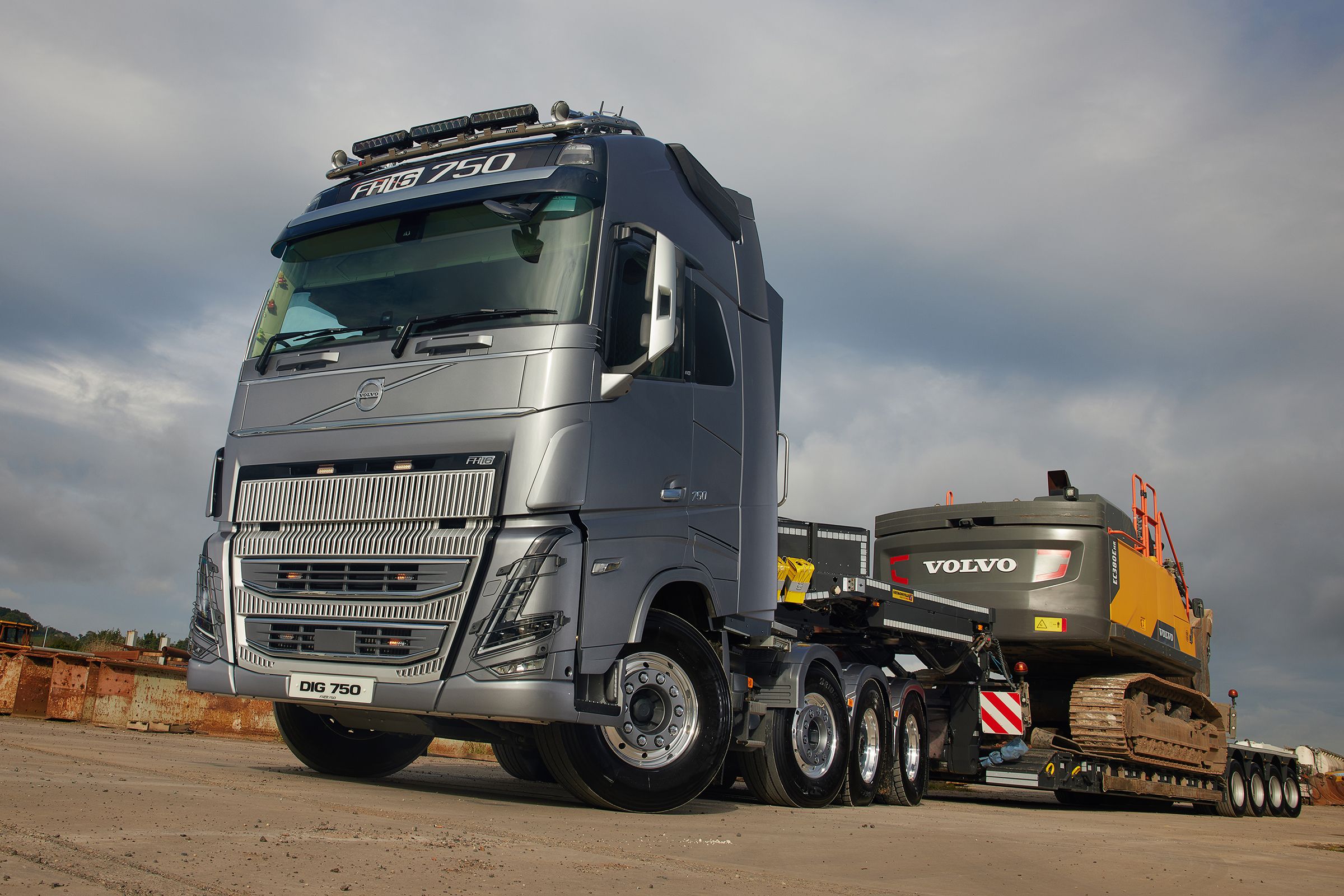 Heavy Haulage Volvo FH16 joins HJB Plant Hire's fleet