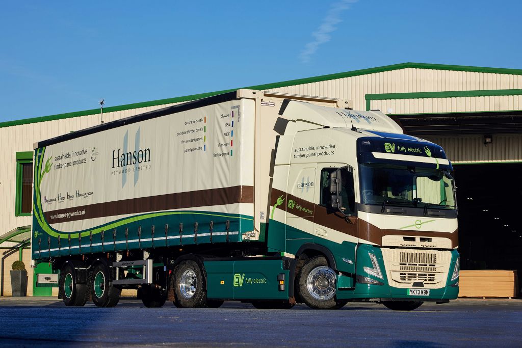 Volvo FM Electric - Hanson Plywood