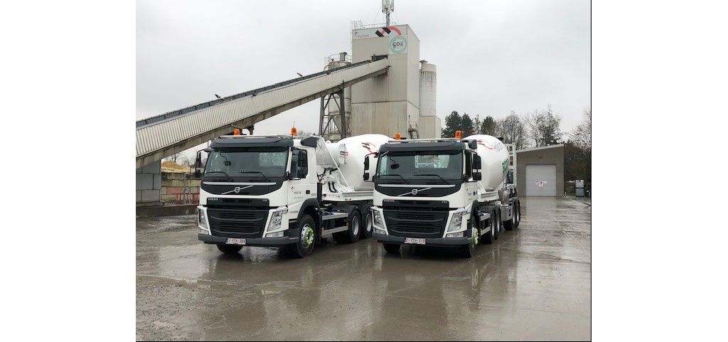 Holcim Belgique achève le renouvellement de sa flotte avec dix tracteurs Volvo Trucks FM 460 