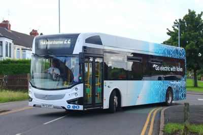 Volvo BZL demonstrator in service turning out of Cottesmore Road into First Avenue, Hull. Photo credit: Scott Poole 