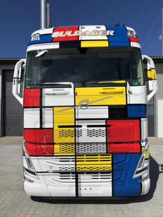 Volvo FH Art set forfra