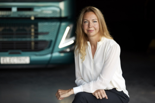 Volvo Trucks to begin customer testing of fuel cell trucks in 2025