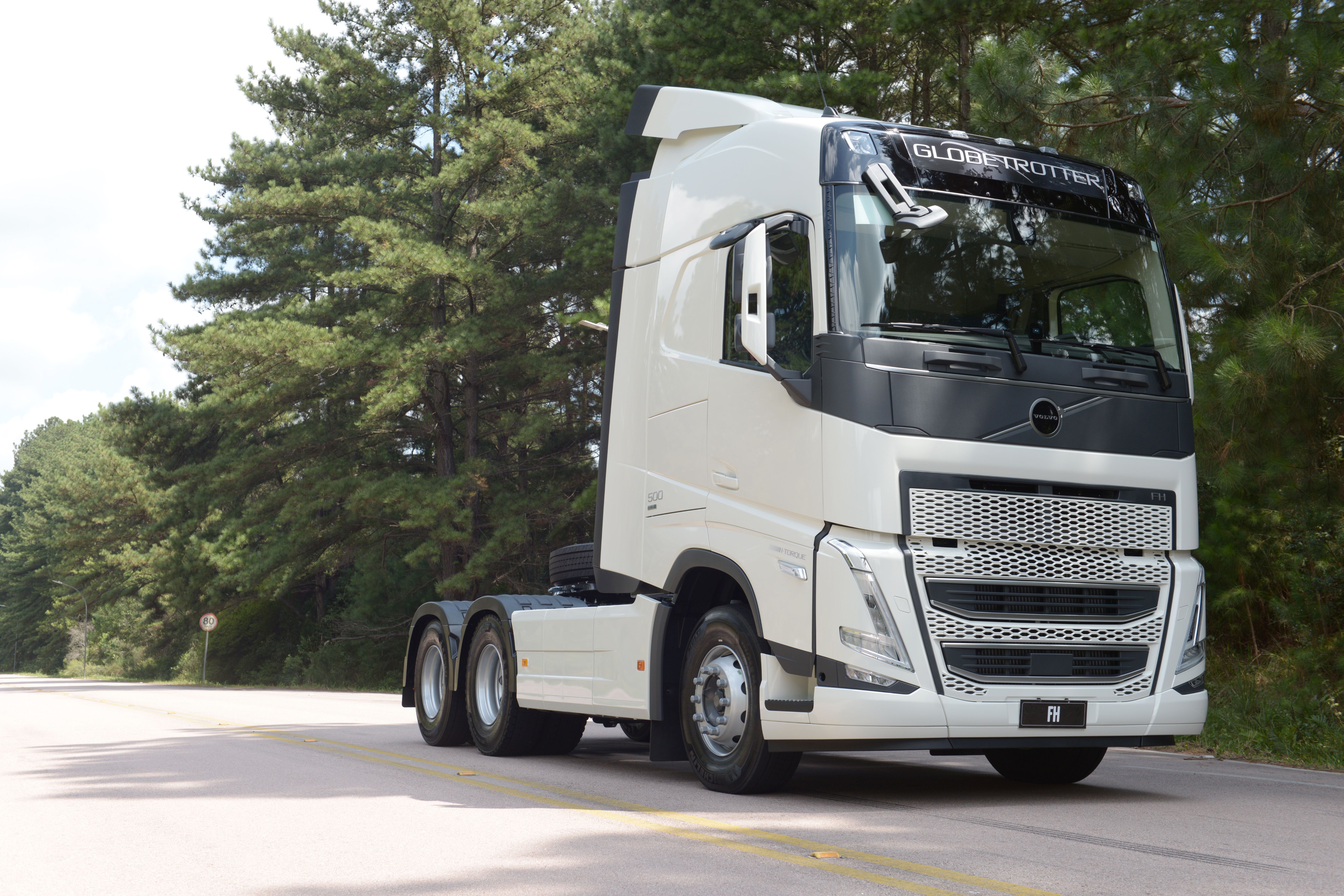 Melhorias aerodinâmicas aprimoram ainda mais a eficiência do Volvo FH 2026