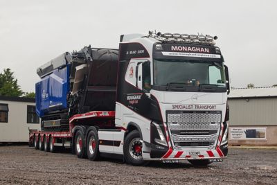 Monaghan Freight has taken delivery of a highly spec’d Volvo FH 540 Globetrotter 6x4 tractor unit, plated for 120-tonne operations. 