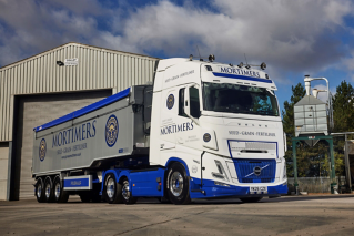 Volvo FH Aero - Mortimers