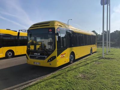 Nepřehlédnutelné žluté autobusy Volvo 7900 S-Charge začnou sloužit v belgickém Valonském regionu.