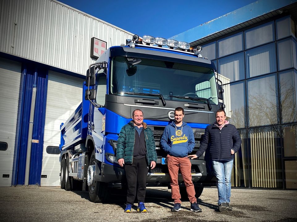 La société Berland TP démarre son aventure avec Volvo Trucks