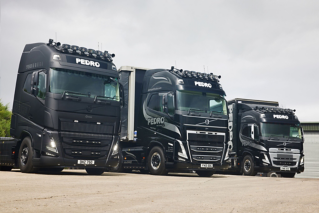 Volvo FH16 and Volvo FM - Pedro Pet Foods