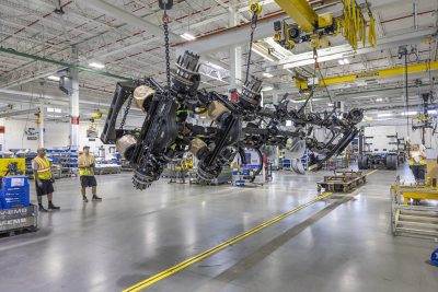 Volvo team at Volvo’s New River Valley facility in Virginia inspecting the chassis of the Volvo VNL Autonomous truck platform