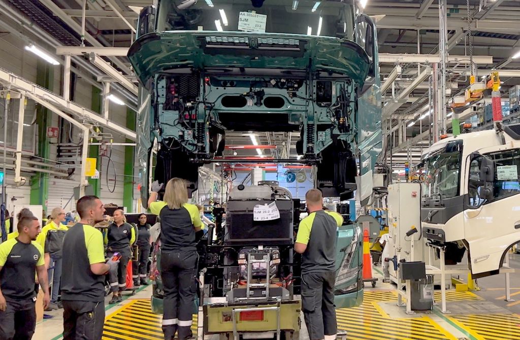 Produção em série de caminhões elétricos pesados Volvo na Europa | Grupo Volvo