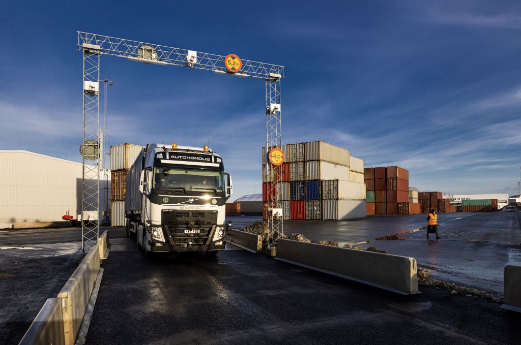 Volvo FH Truck in the port of Gothenburg