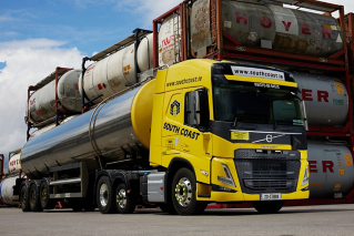 Volvo FM - South Coast Logistics