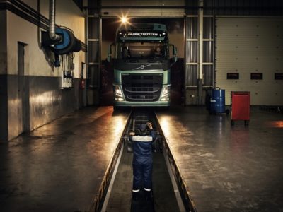 Genuine Volvo Service images connected to Volvo Trucks Services