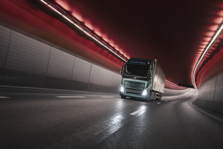 Volvo FH Electric wins “Truck of the Year 2024” award