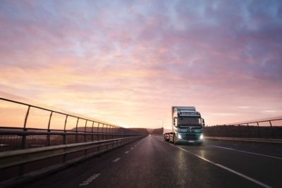 Spoločnosť Volvo Trucks dostala objednávku na 1,000 elektrických nákladných vozidiel, čo je doteraz najväčšia objednávka elektrických nákladných vozidiel pre tohto výrobcu.