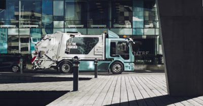 Zero-emission garbage truck