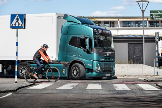 New safety system to protect cyclists and pedestrians