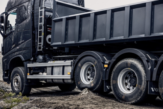  Volvo Lastvagnar lanserar nya funktioner för säker och krävande körning