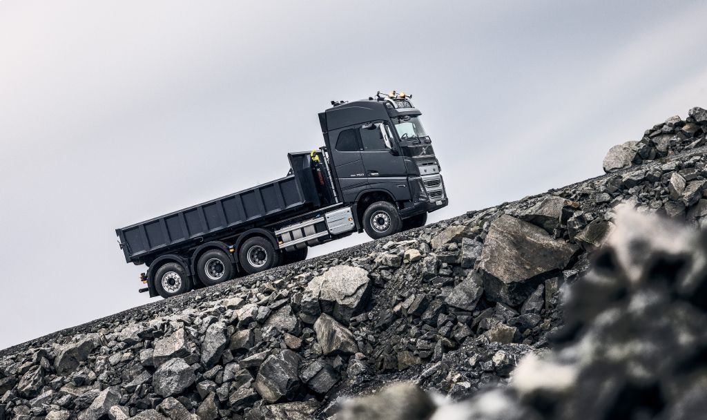Volvo Trucks introduce features that improves safety and Volvo Trucks introduce features that improves safety and
