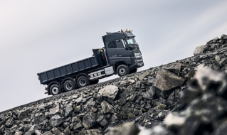  Volvo Lastvagnar lanserar nya funktioner för säker och krävande körning
