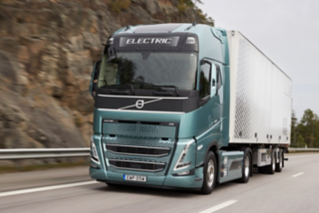 Volvo FH Electric wins “Truck of the Year 2024” award