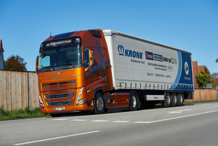 Volvo Trucks cuts fuel use by 18% in road test