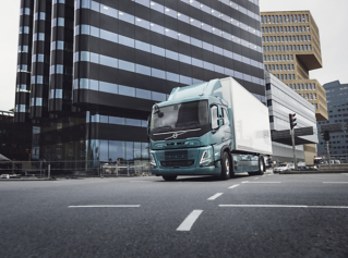 Electric on the rise – Volvo Trucks keeps its leading position