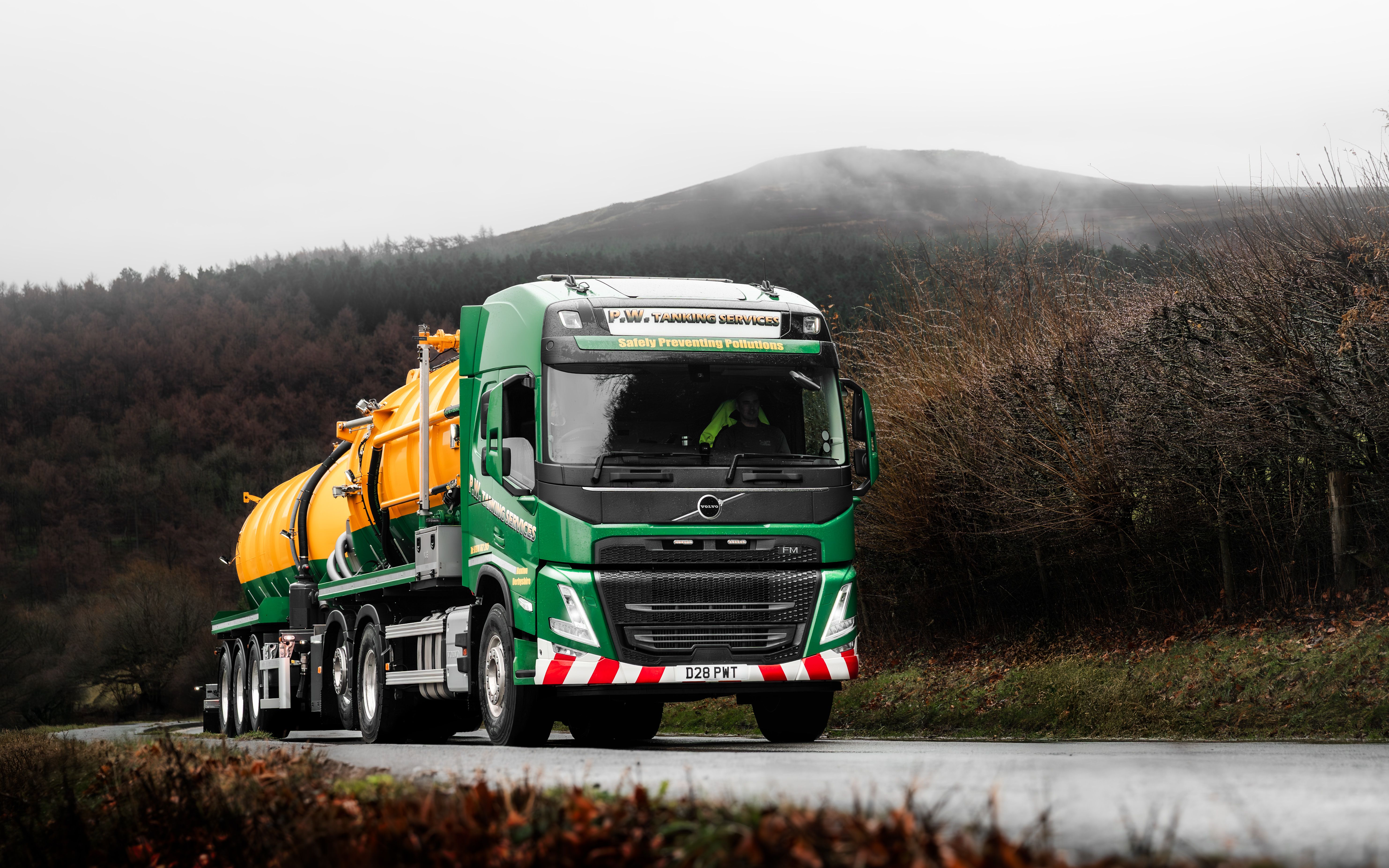 Volvo FM drawbar rigid offers the ideal solution for PW Tanking Services