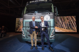 Volvo FH Electric wins “Truck of the Year 2024” award